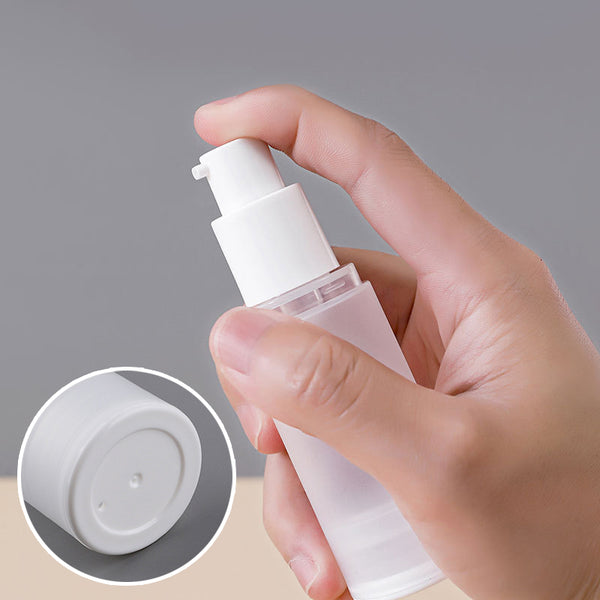 ขวดปั้มสูญญากาศ พลาสติก หัว CD, หัวปากเป็ด สีขาวจุ่น ฝาขาว ขนาด 15-100 ml.