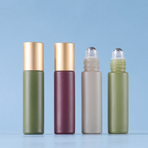 ขวดแก้ว สีทึบ หัวลูกกลิ้งเหล็ก ฝาสีทองด้าน ขนาด 10 ml.